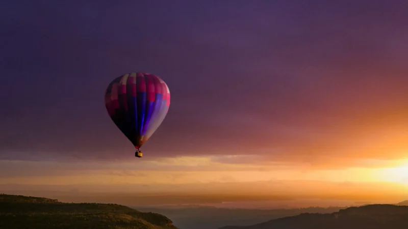 hot air balloon
